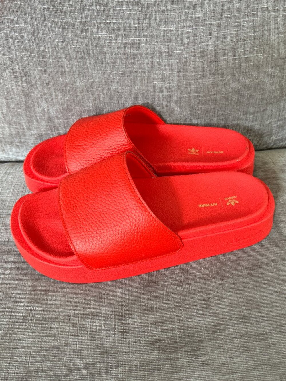 Ivy Park x Adidas Slides  ~ Red ~ Beyonce ~  8.5  Ladies / 7 Men